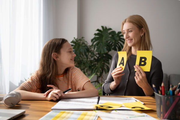 How to Teach Phonics: A Step-by-Step Guide for UK Educators • The